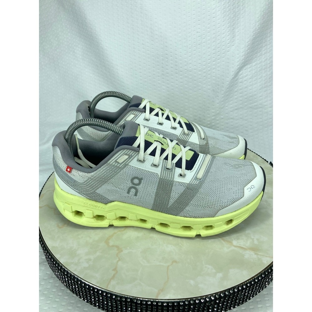 On Running Cloudgo Sneakers Womens 9.5 Grey Training Sporty Atheisure Gym Shoes